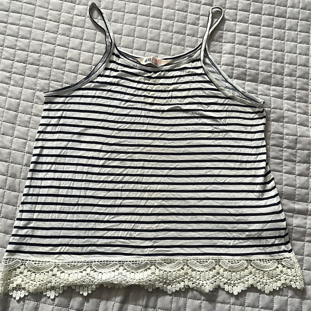 Tank top girls